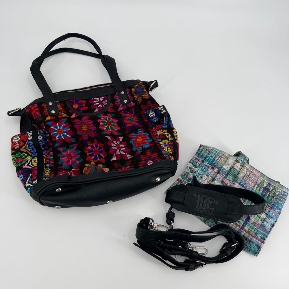 Little Guatemala large red print bag black leather